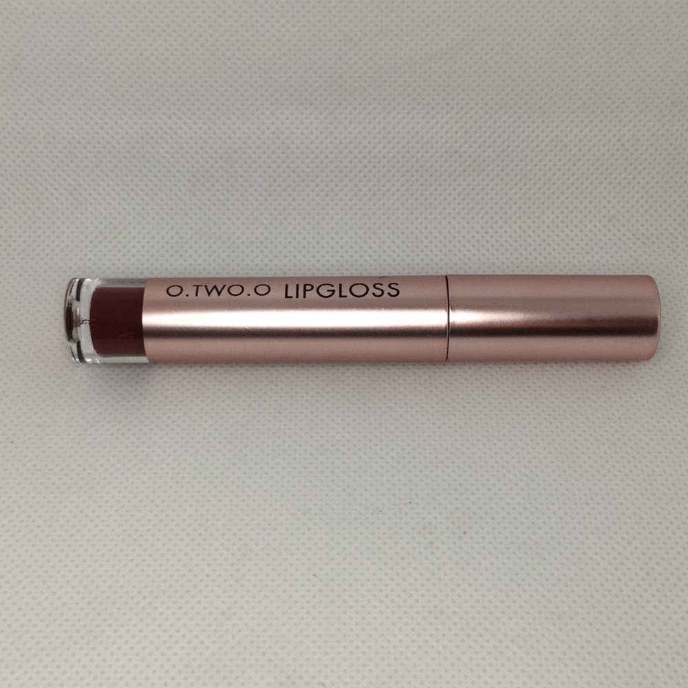 O.TWO.O Easy to Wear Matte Liquid Lipstick Shame